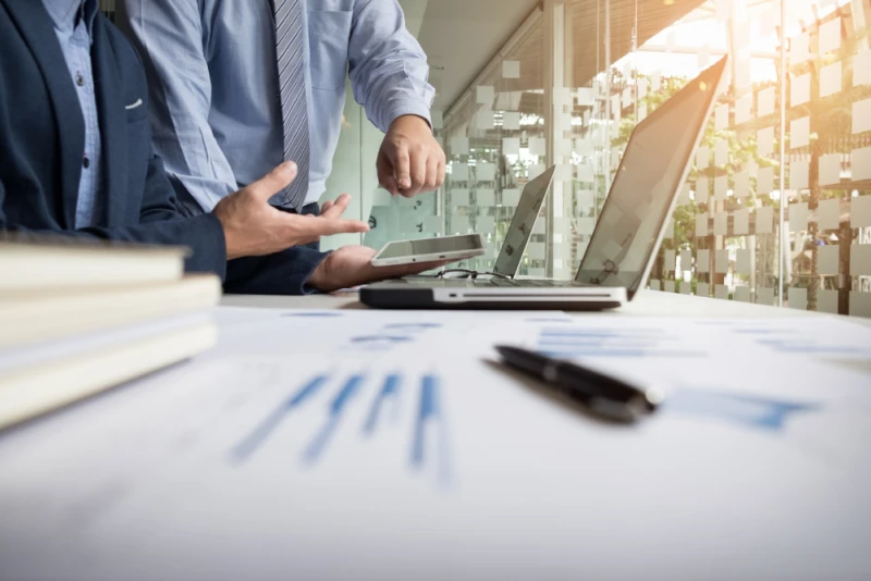 Rocha ES Assessoria Educacional. Assessoria Estratégica e Regulatória para Instituições de Ensino Planejamento, estruturação e suporte completo para processos avaliativos do MEC, implantação de cursos e adequação às novas normativas da Educação a Distância.